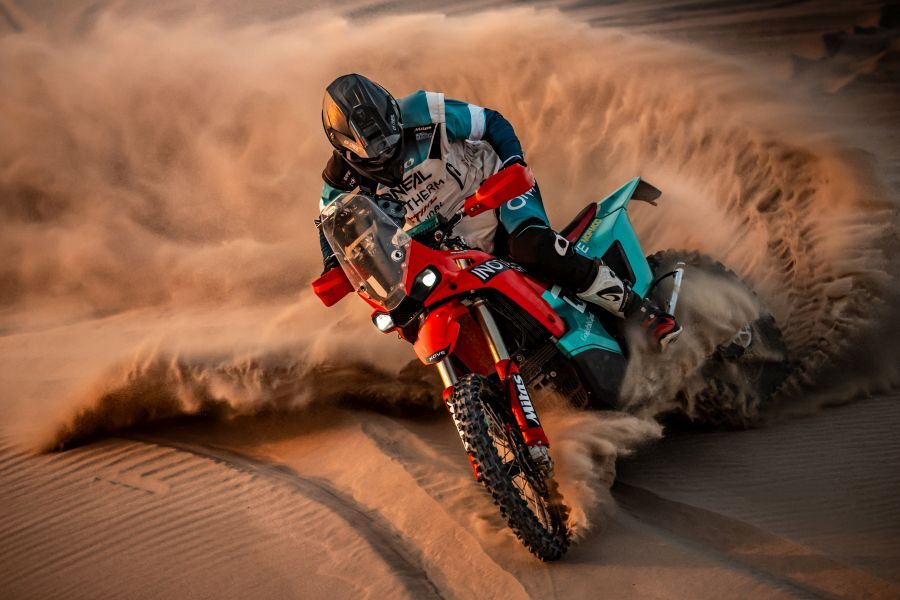 Simon Marčič med enim od zadnjih treningov pred relijem Dakar 2026.