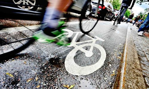 Na pedalih: Med kolesarji vse več hudo telesno poškodovanih