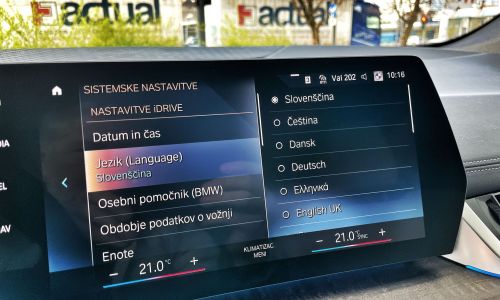 Kako poteka uvajanje slovenščine v avtomobile?
