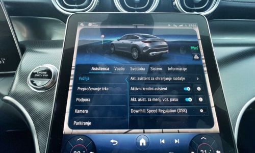 V avtomobilih mora biti odslej na voljo slovenščina