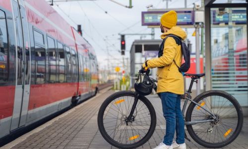 Na pedalih: Kolesarski vlak oziroma z vlakom kombinirano mestno kolesarjenje
