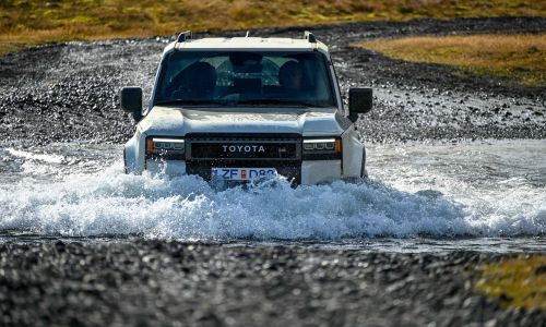 Doživetje: S toyoto land cruiser po divjih terenskih poteh Islandije