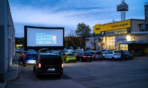 AMZS Maribor 30-letnico proslavil z dnevom odprtih vrat in drive-in kinom