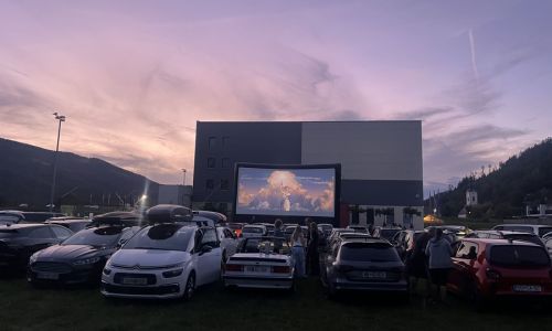 AMZS drive-in kino navdušil v Dravogradu
