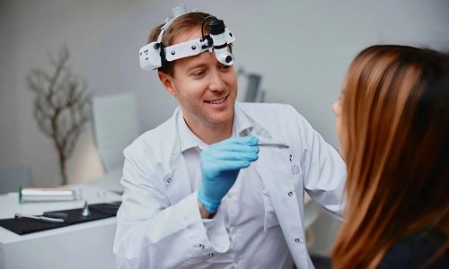 Klinika NYD: hitri pregledi pri specialistih — člani AMZS prihranijo