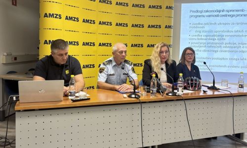 E-skiroji: majhna kolesa, velika nevarnost!