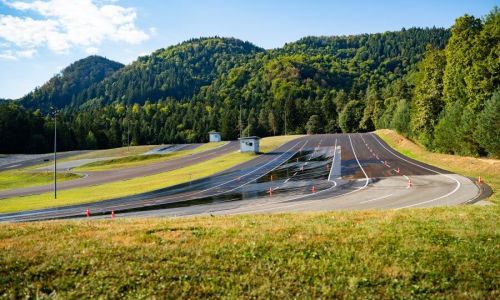 AMZS Center varne vožnje v osveženi podobi