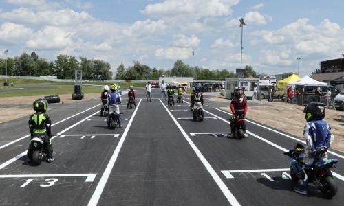 Izobraževanje za športne funkcionarje v cestno hitrostnem motociklizmu za sezono 2026