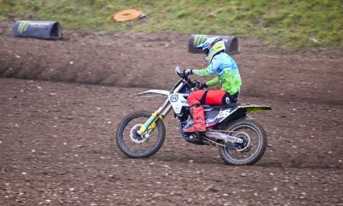 Ob Gajserju in Pancarju za Slovenijo na Pokalu narodov tudi Peklaj