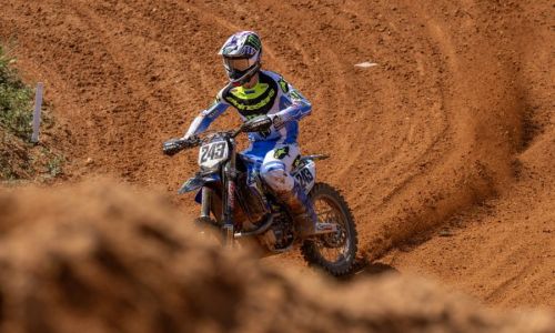 Motokros v Južni Afriki in na Češkem, speedway v Franciji in na Hrvaškem, karting v Italiji in cestno hitrostni motociklizem v Španiji