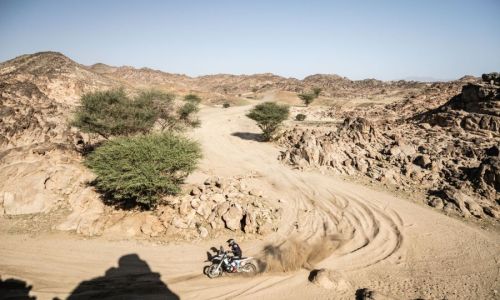 Prolog in prva etapa uspešno za slovenskima voznikoma na reliju Dakar