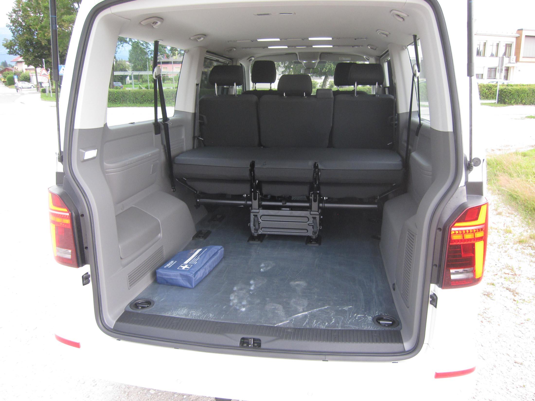 Volkswagen caravelle внутри